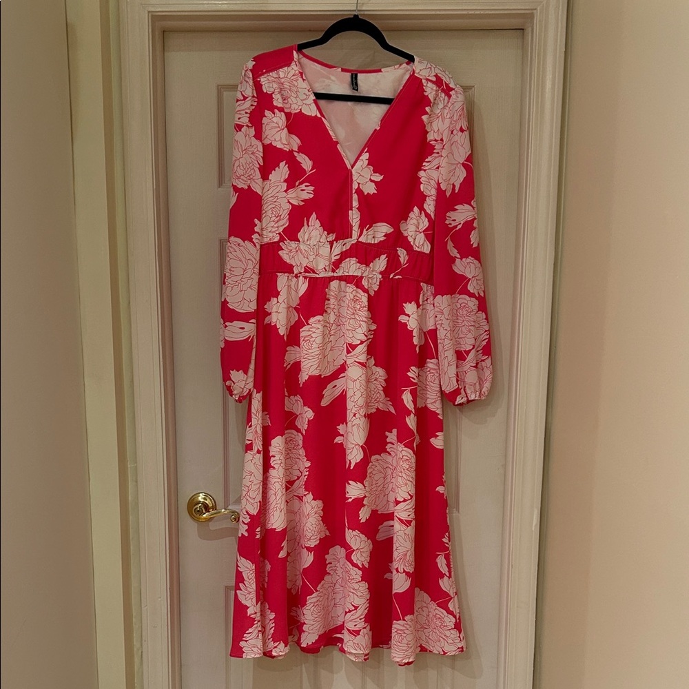 Chic Long Sleeve Floral Dress in Bright Pink and White XL